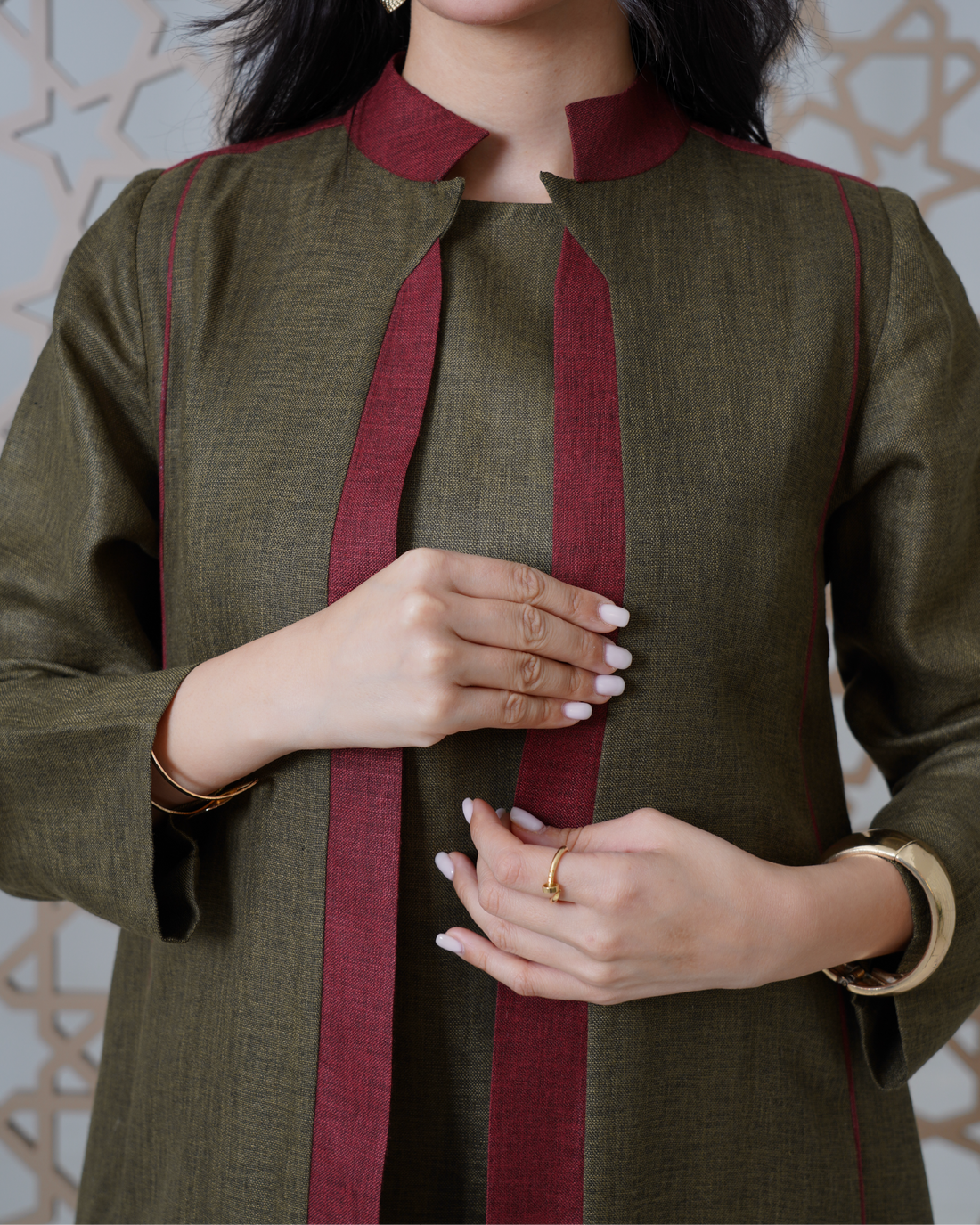 Al Ghalia Abaya — Green & Red
